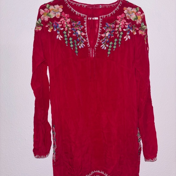 Johnny was Embroidered Pink Women's Top M - Picture 2 of 6